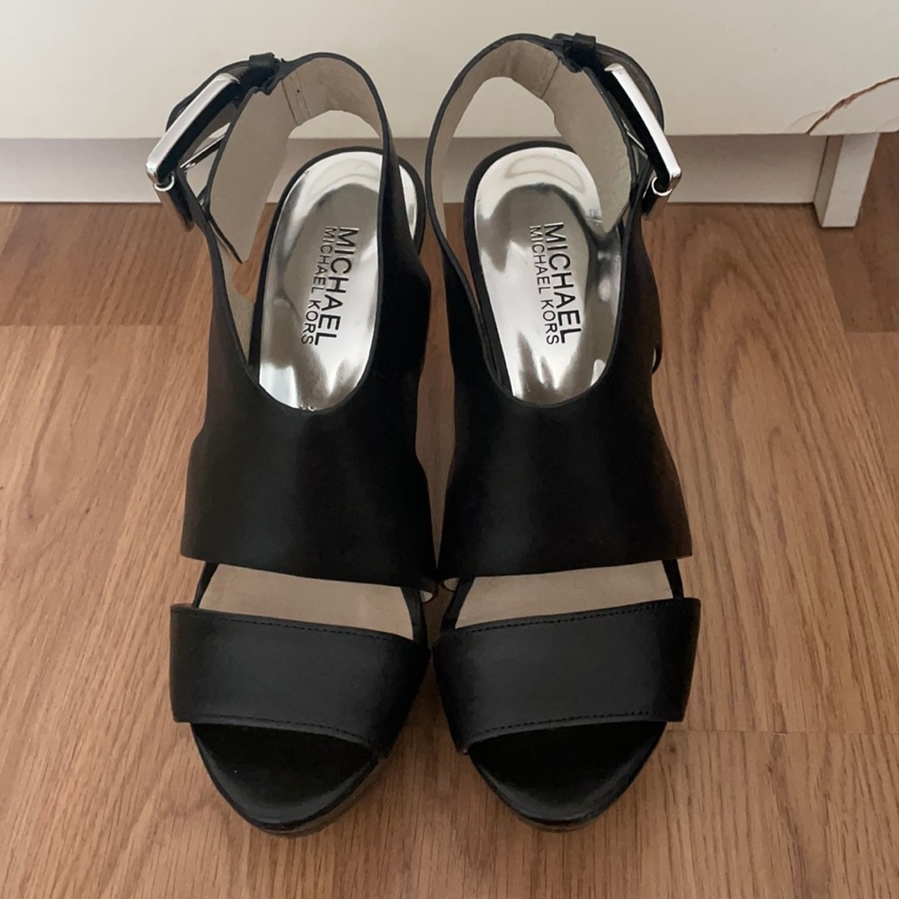 Never worn Michael Kors heels, box included